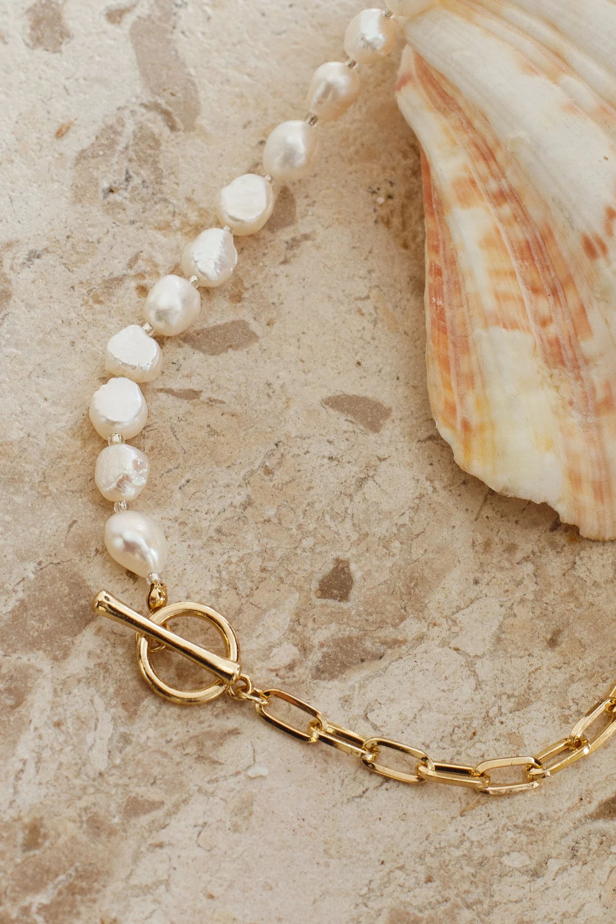 Piper Faux Pearl Necklace Gold