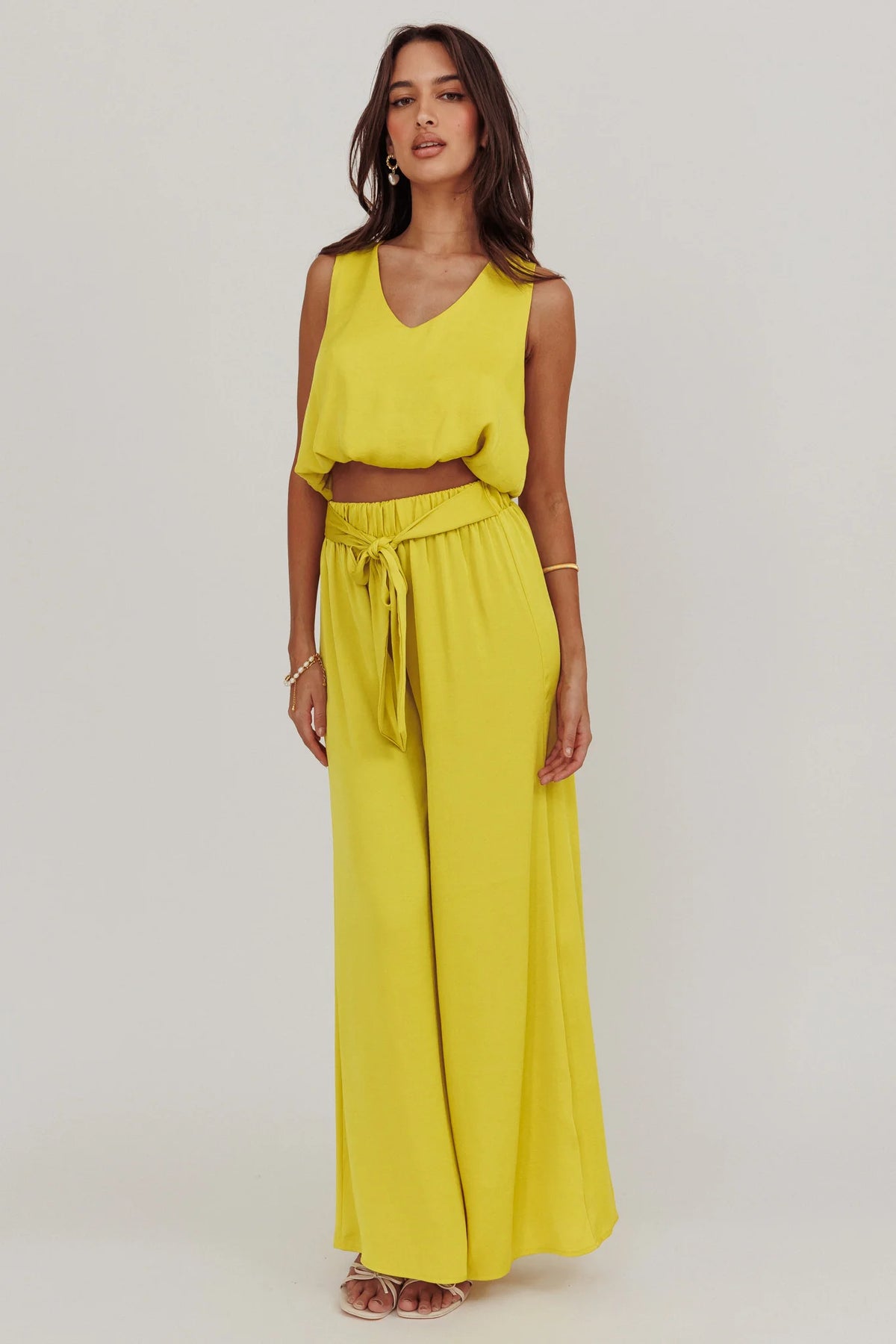 Mariposa Sleeveless Bubble Hem Top Chartreuse