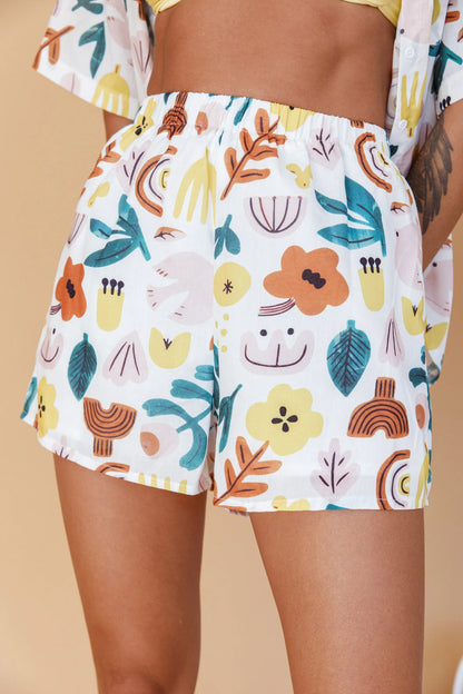 Just A Hunch Shorts Printed White