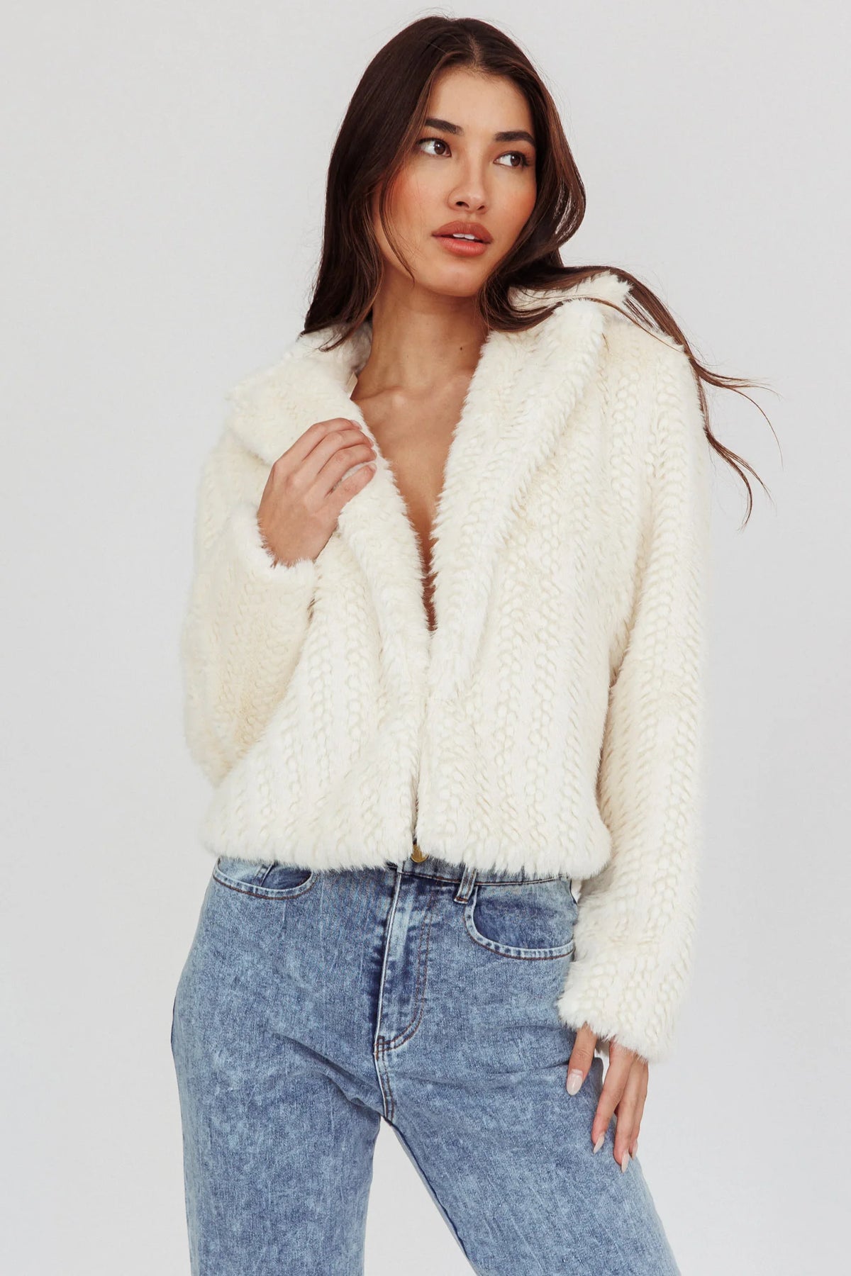 Savelle Notch Lapel Faux Fur Jacket Cream
