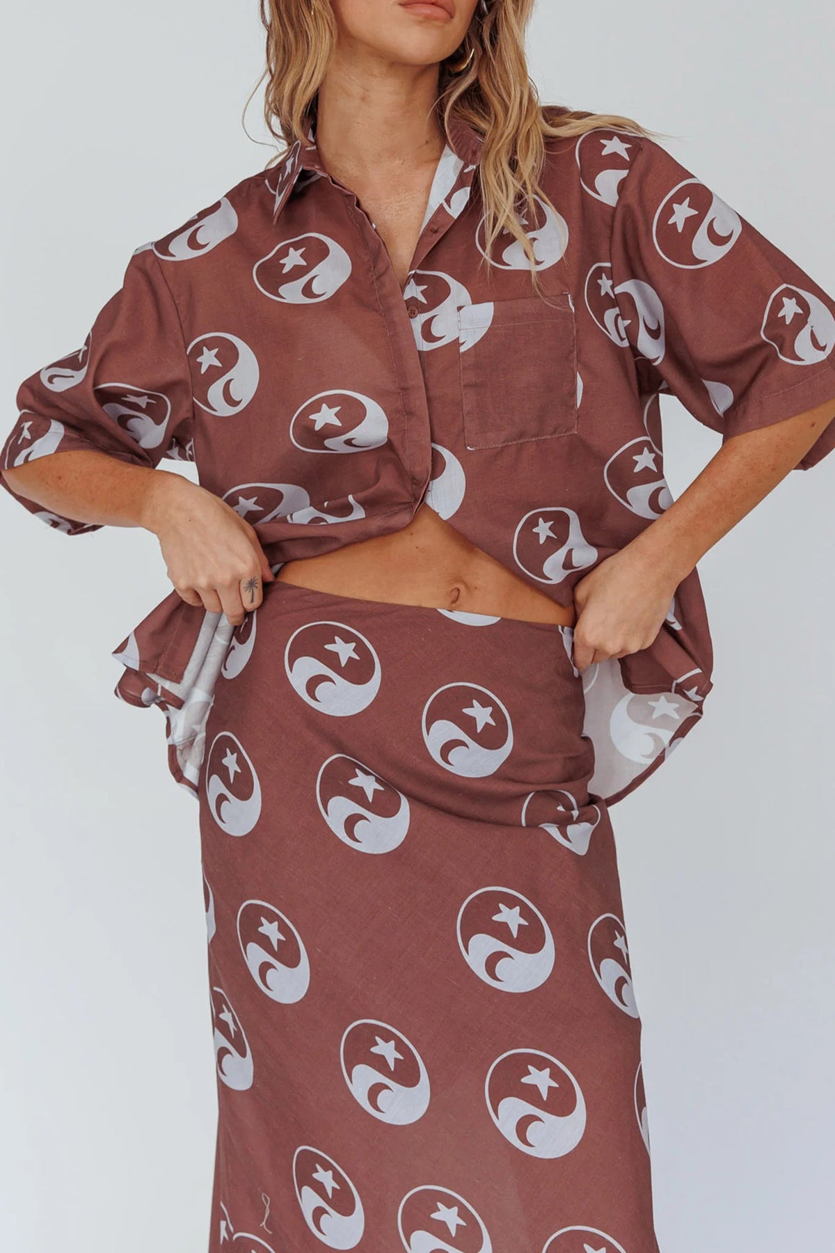 Just A Hunch Button Shirt Yin Yang Coco