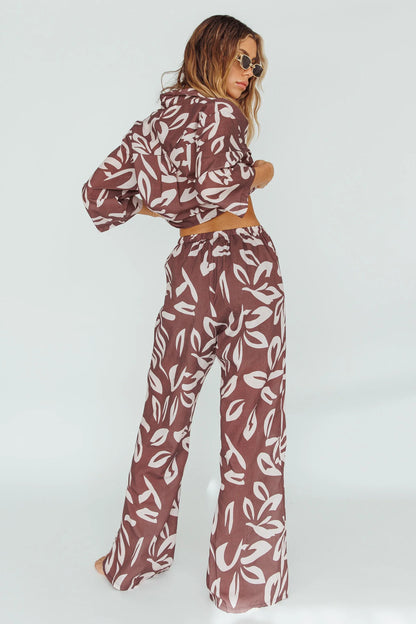 Just A Hunch Pants Leaf Print Chocolate