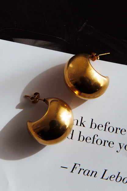 Arabia Dome Hoop Earrings Gold