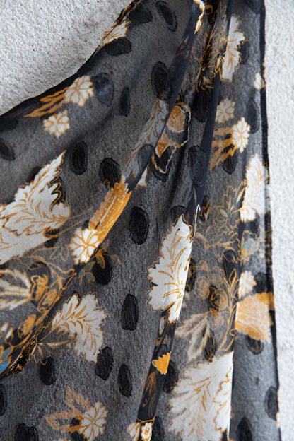 Sundaze Square Scarf Floral Black