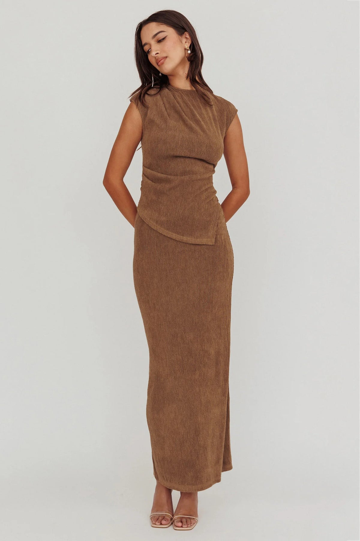 Calculated Cap Sleeve Ribbed Knit Top Brown